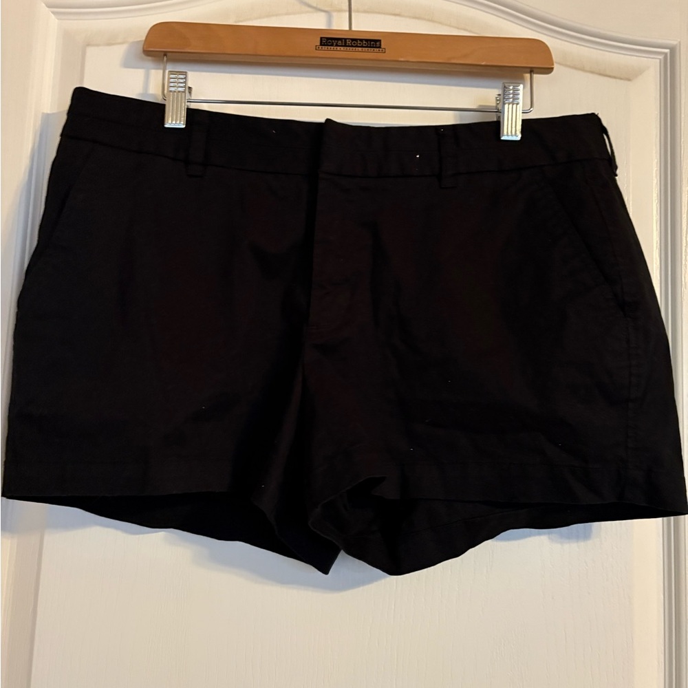 NWT‎ GAP Black Khakis City 3 Inch Short Women's 14 Basic Casual Preppy Vacation